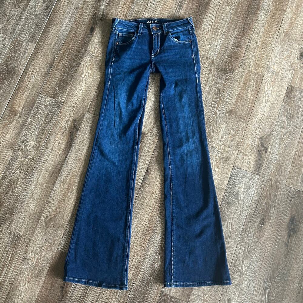 Ariat Women’s Bootcut Jeans, Classic Low Rise, Rugged Denim size 25 long